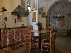 Hotels in Pofi